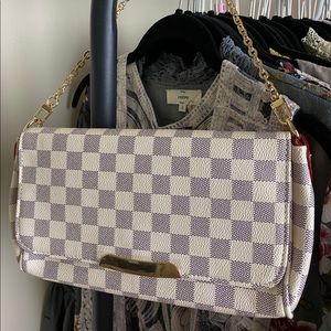 The Anistyn Checkered Crossbody-Cream